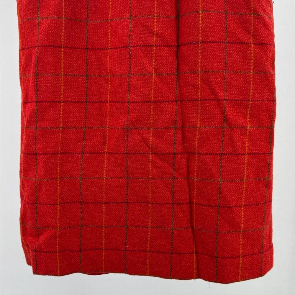 Jones New York Red Plaid Pencil Skirt 100% wool knee length professional holiday
